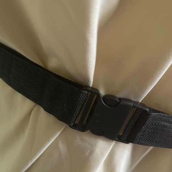 irisesdent bright  Pink Fanny Pack - Picture 3 of 6